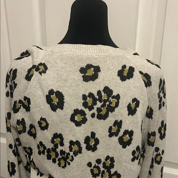 CAbi Cream Floral Cardigan Sweater style 5277   B - Picture 8 of 9